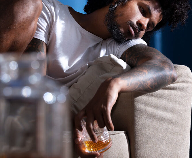 How Alcohol Affects Men’s Hormones and Energy